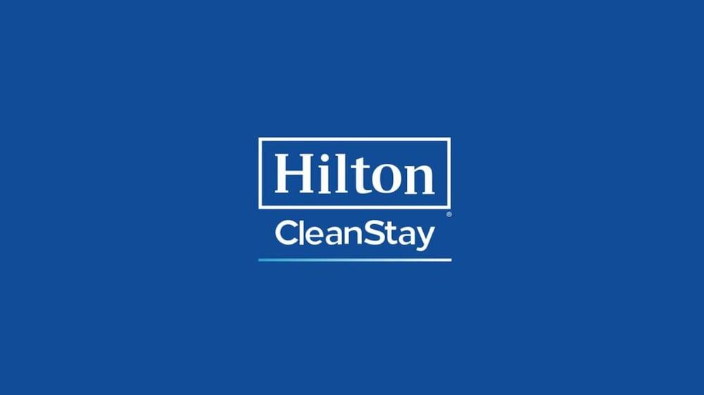 Hampton Inn And Suites Peru Exterior photo